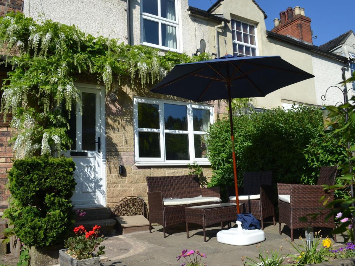 17 Riverside * Oakamoor